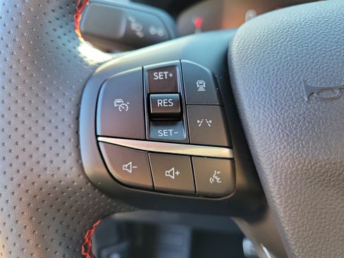 Used 2023 Ford Escape ST-Line w/ Tech Pack #1 FWD image 18