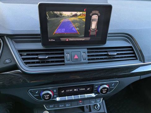 Used 2018 Audi Q5 2.0T Premium Plus w/ Premium Plus Package image 12