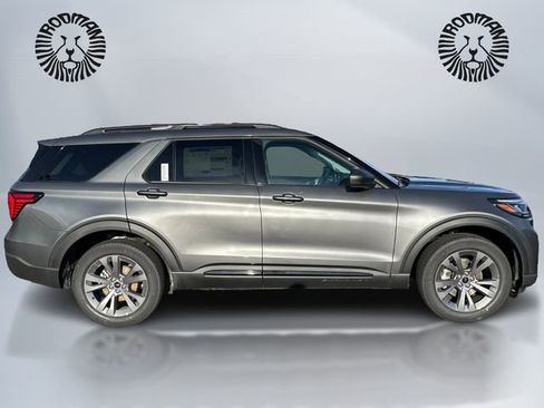 New 2026 Ford Explorer Active w/ Active Comfort Package image 4