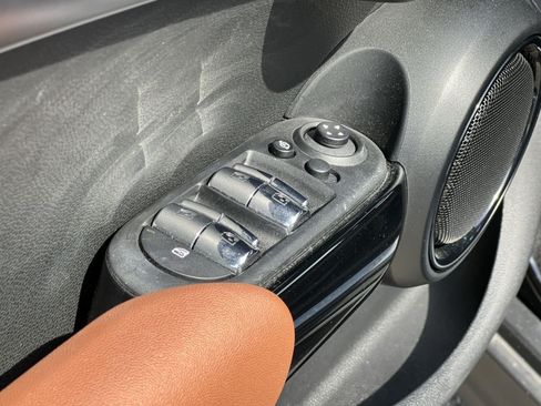 Used 2022 MINI Cooper S FWD image 16