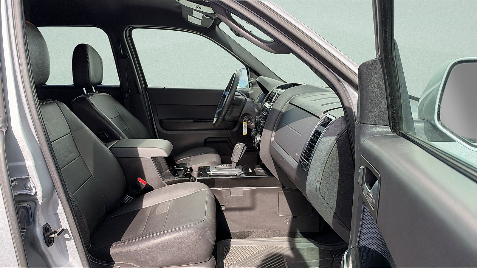 Used 2011 Ford Escape Limited AWD/4WD image 24