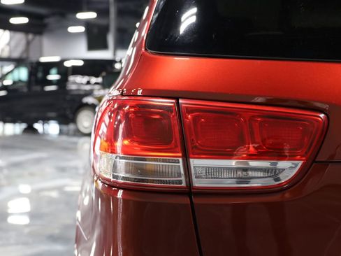 Used 2017 Kia Sorento LX w/ LX Convenience Package image 30