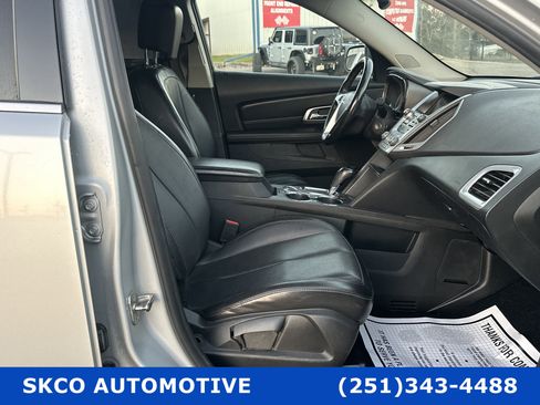 Used 2017 GMC Terrain SLT image 13