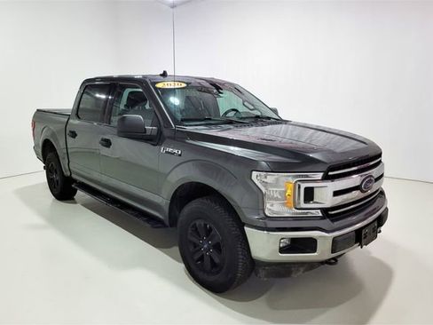 Used 2020 Ford F150 XLT image 2
