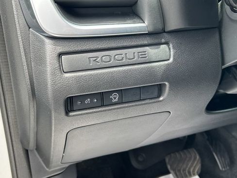 Used 2025 Nissan Rogue S AWD/4WD image 80