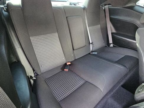 Used 2022 Dodge Challenger R/T w/ Shaker Package image 34