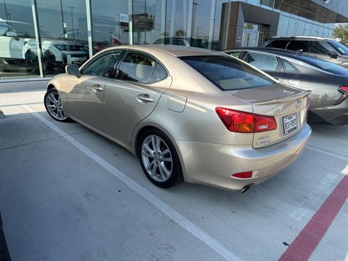 Used 2006 Lexus IS 250 RWD image 10