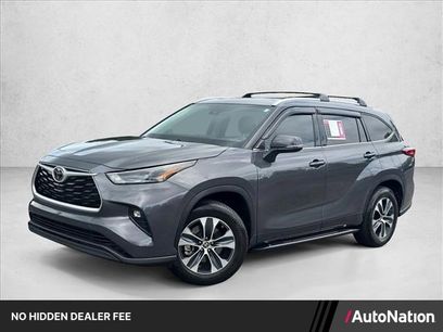 Used 2022 Toyota Highlander XLE