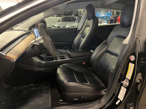 Used 2018 Tesla Model 3 Performance AWD/4WD image 9