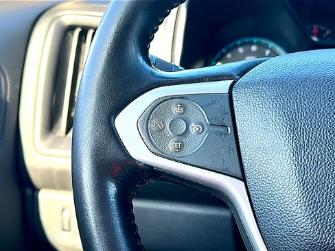 Used 2016 Chevrolet Colorado LT w/ LT Convenience Package RWD image 28