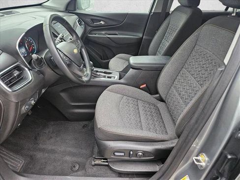 Used 2024 Chevrolet Equinox LT FWD image 15