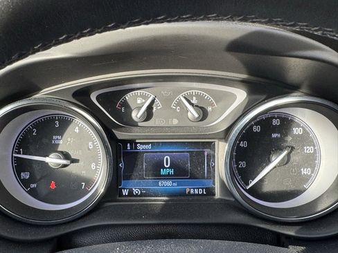 Used 2020 Buick Envision Essence image 22