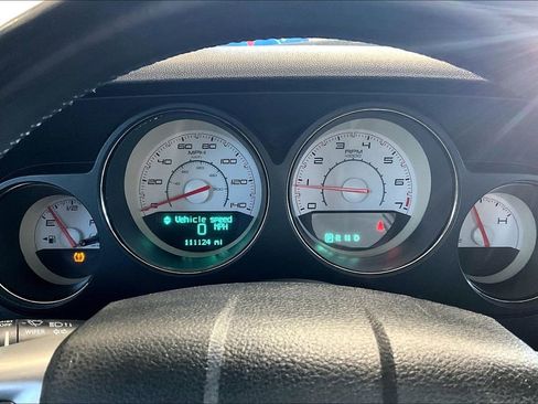 Used 2013 Dodge Challenger SXT Plus image 21
