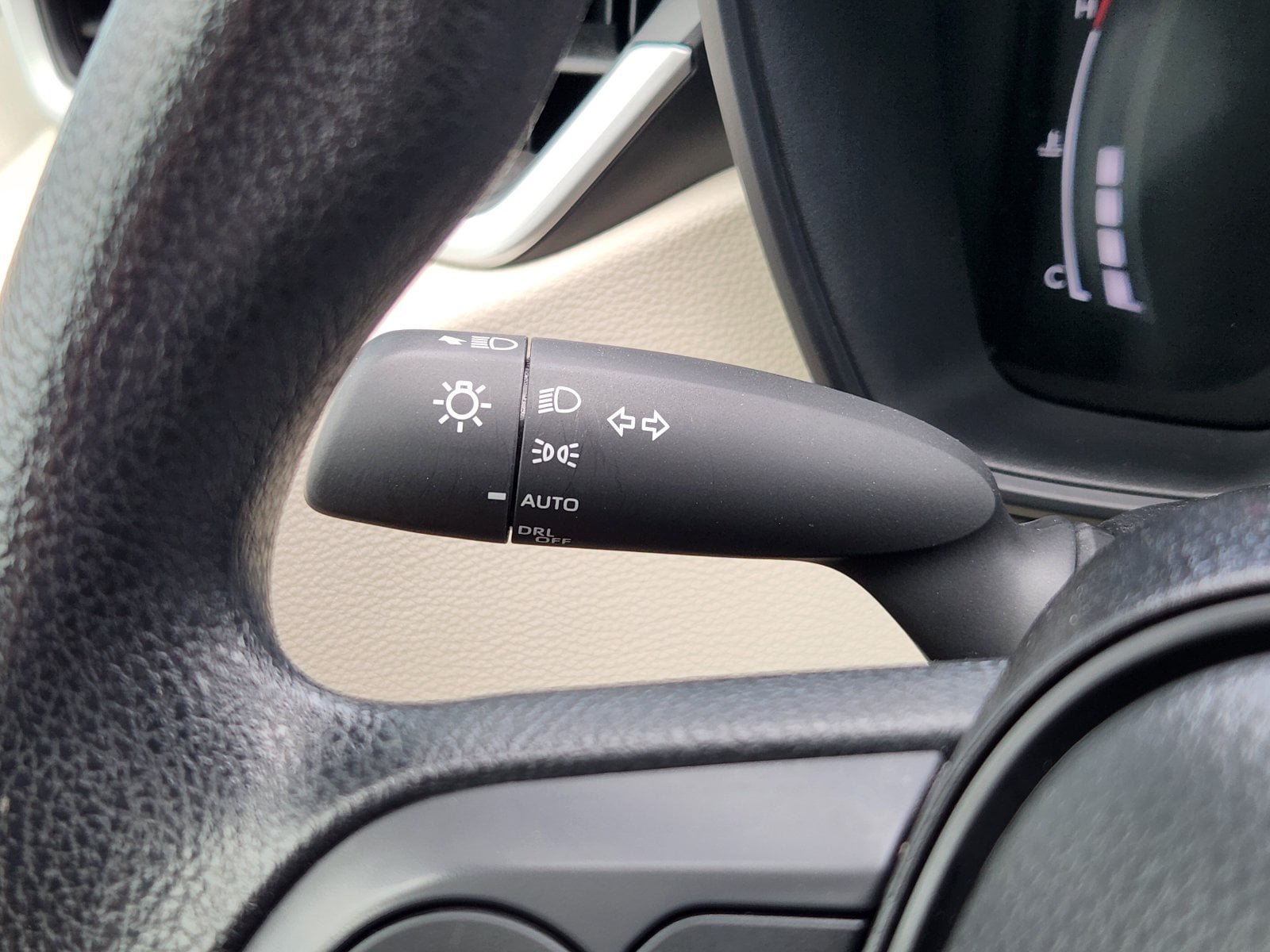 Used 2026 Toyota Corolla LE FWD image 37