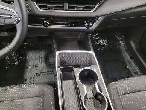 Used 2025 Chevrolet Equinox LT image 16