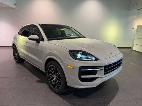 Used 2026 Porsche Cayenne Coupe AWD/4WD image 35