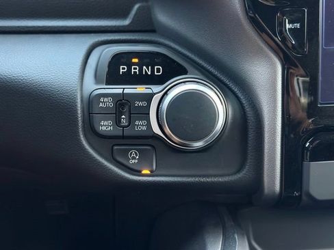 Used 2026 RAM 1500 Big Horn AWD/4WD image 23