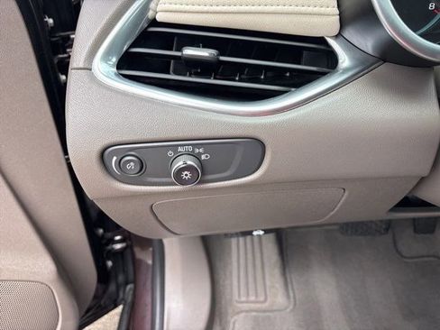Used 2020 Chevrolet Malibu LT w/ Leather Package FWD image 19