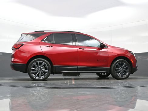 Used 2023 Chevrolet Equinox RS image 43