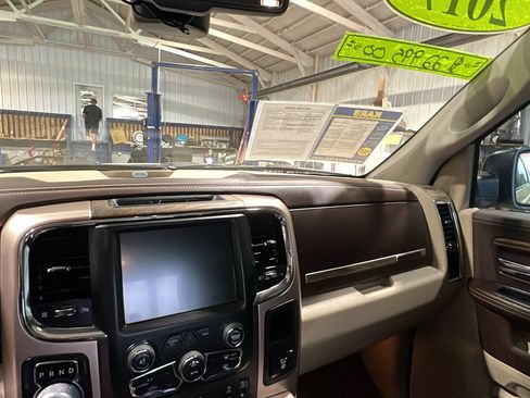 Used 2017 RAM 1500 Laramie Longhorn w/ Convenience Group AWD/4WD image 13