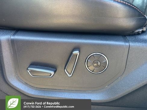 Used 2021 Ford F250 Platinum w/ FX4 Off-Road Package image 16