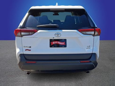 Used 2022 Toyota RAV4 LE AWD/4WD image 7
