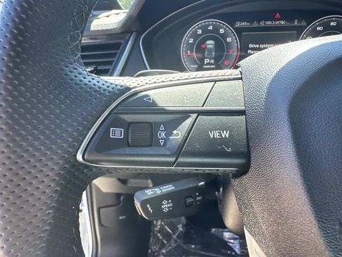 Used 2025 Audi Q5 2.0T Premium Plus AWD/4WD image 30