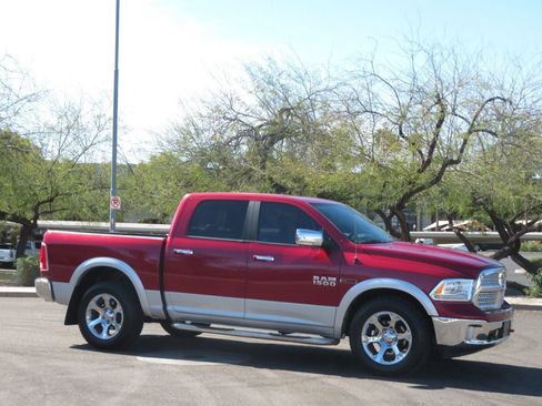 Used 2014 RAM 1500 Laramie w/ Convenience Group image 4