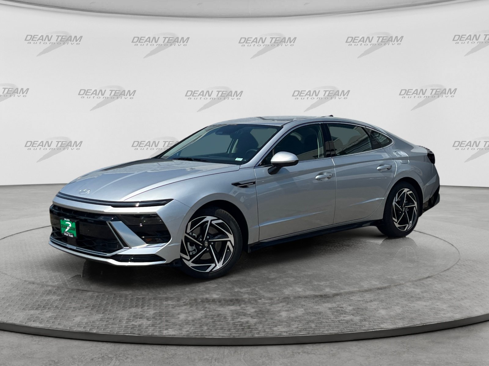 Used 2026 Hyundai Sonata SEL FWD image 3