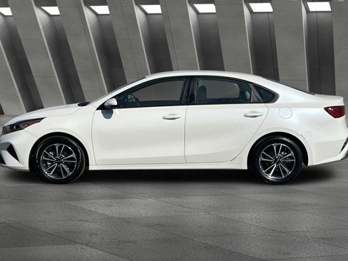 Used 2023 Kia Forte LXS image 7