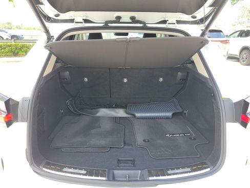 Used 2025 Lexus NX 250 FWD w/ Accessory Package (K3) image 11