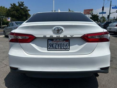 Used 2019 Toyota Camry LE FWD image 4