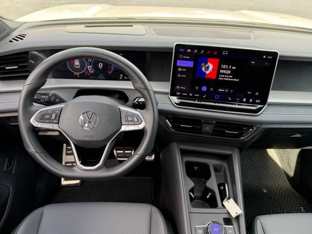 Certified 2026 Volkswagen Tiguan SE R-Line AWD/4WD image 15