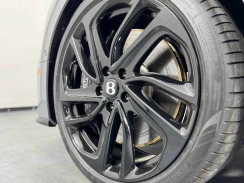 New 2025 Bentley Flying Spur Plug-In Hybrid image 59