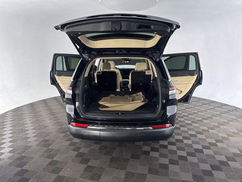 Used 2021 Jeep Grand Cherokee L Limited image 13