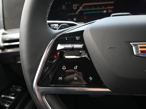 Used 2026 Cadillac Escalade Sport w/ LPO, ONYX Package AWD/4WD image 19