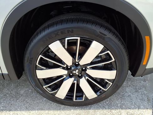 Used 2026 Mitsubishi Outlander SE AWD/4WD image 7