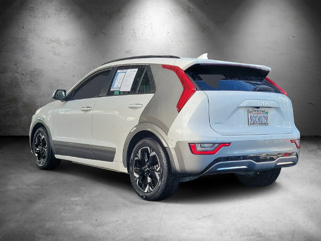 Used 2023 Kia Niro Wave FWD image 4