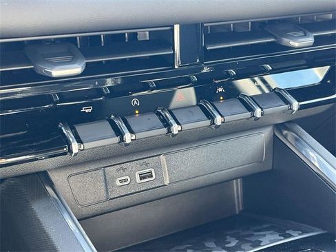 New 2026 GMC Canyon Elevation w/ Convenience Package image 20