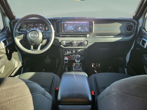 Used 2024 Jeep Wrangler Unlimited Rubicon 4xe w/ Technology Group image 19