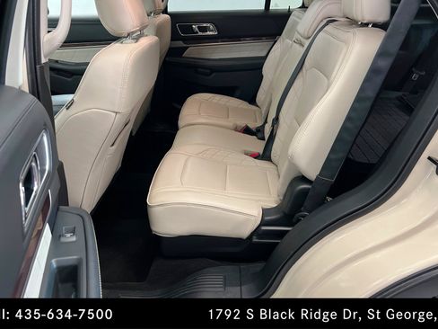 Used 2018 Ford Explorer Platinum AWD/4WD image 21