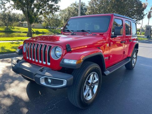 Used 2020 Jeep Wrangler Unlimited Sahara AWD/4WD image 15
