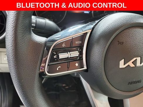 Used 2022 Kia Forte LXS w/ LXS Technology Package image 13