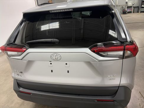 Used 2023 Toyota RAV4 XLE Premium AWD/4WD image 4