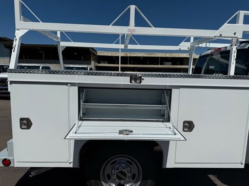 New 2026 Ford F250 XL w/ XL Chrome Package image 8