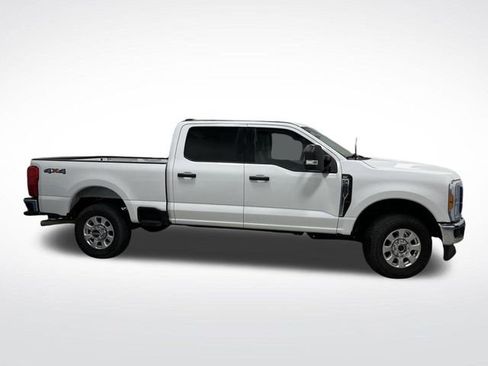 Used 2023 Ford F250 XLT image 2