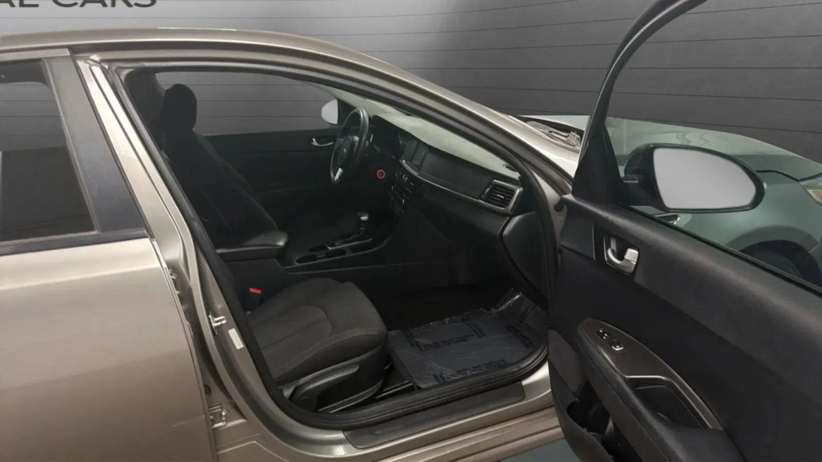 Used 2018 Kia Optima LX FWD image 21