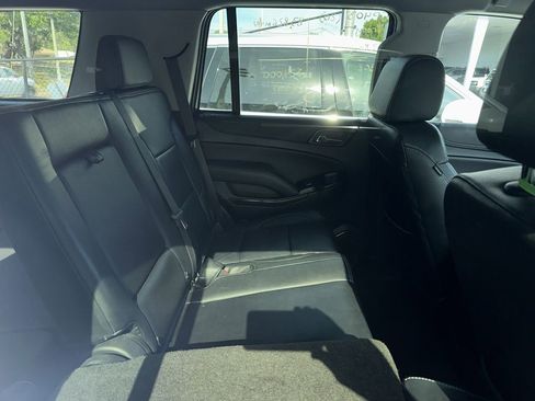 Used 2020 GMC Yukon SLE w/ Convenience Package RWD image 3
