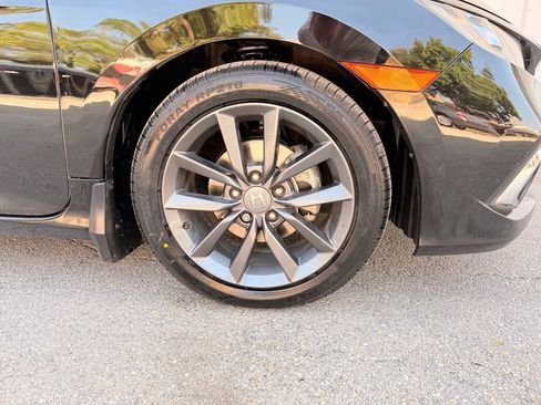 Used 2020 Honda Civic EX image 32
