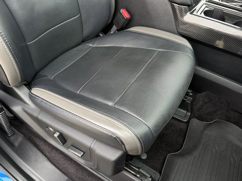 Used 2017 Ford F150 Raptor w/ Equipment Group 802A Luxury image 71